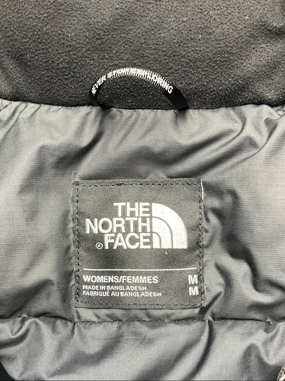 The North Face Women’s Nuptse Black Puffer Down 700 Vest Size Medium - Picture 3 of 16